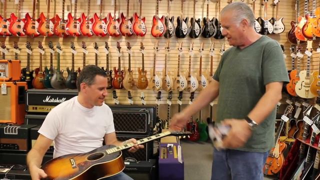 Guy King playing our 1960 Gibson Les Paul & Late 30's Gibson Century of Progress смотреть онлайн