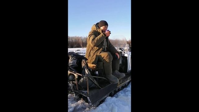 2022 - 2023 первый лёд Амур река ловим рыбу на хапугу смотреть онлайн