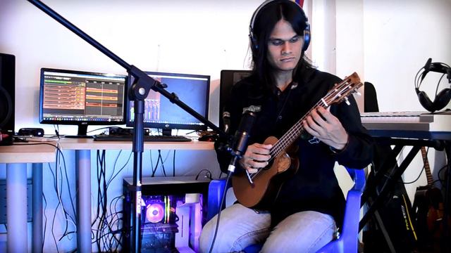 Fantasy Uku (Ukulele by Luthier Jorge Sandoval, Playing Musicgeering) смотреть онлайн