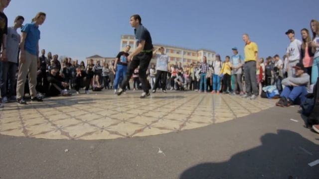 Свой Взгляд 2013 Meat Chicks VS Meat Rockets Crew VS Салат и Марква смотреть онлайн