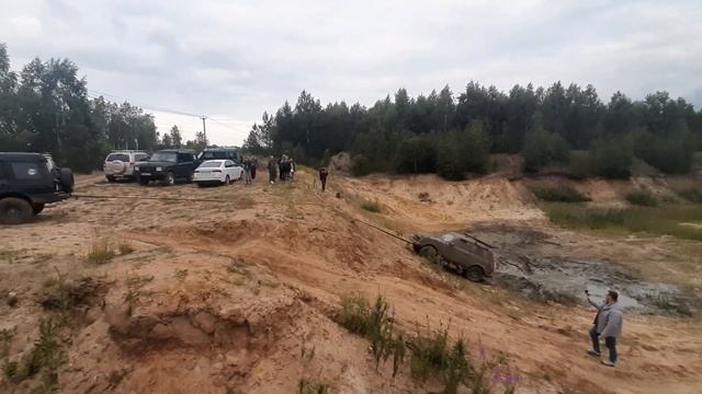 ЛуАЗ и Нива какая машина выдержит больше смотреть онлайн