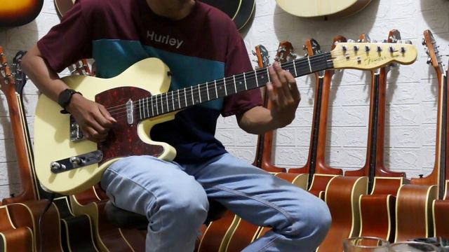fender telecaster costume low string playbility cek sound pickup single alnico смотреть онлайн