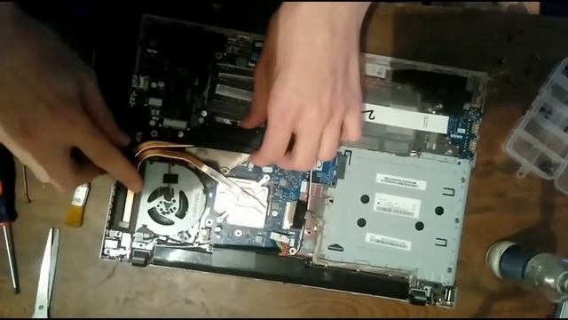 Заміна термопасти в ноутбука/ розбір ноутбука Lenovo Ideapad Z500