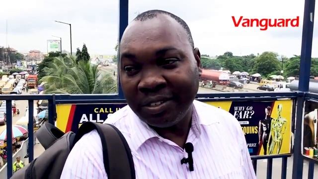 Nigerians react on current economic hardship смотреть онлайн