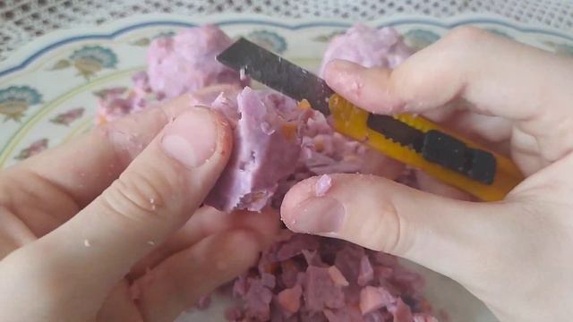 Режем и ломаем мягкое круглое мыло из крошек (часть 3) смотреть онлайн