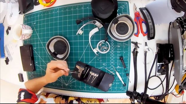 Sennheiser HD800 dismantling and design review смотреть онлайн