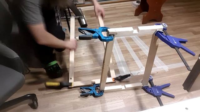 DIY Журнальный стол ручной работы из древесины смотреть онлайн
