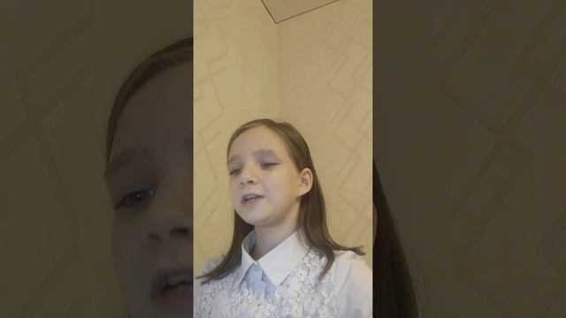 Стихотворение А.А. Фета "Мама,глянь ка из окошка", в исполнении Анны Березанской смотреть онлайн