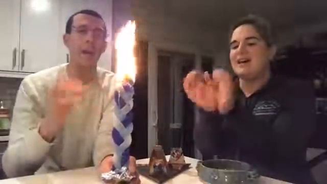 Havdalah with the Meyers - March 22, 2020 смотреть онлайн