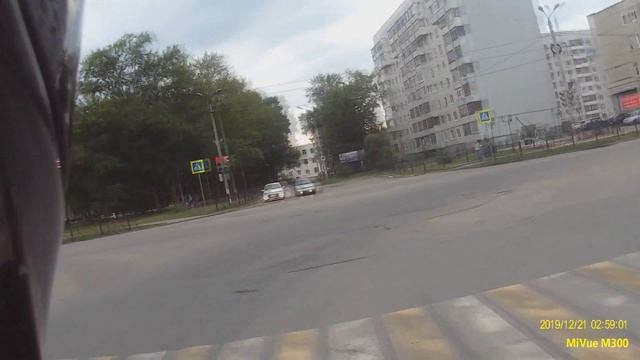 Покатушки #13 - Поездка в гараж и как правильно общаться с ДПС смотреть онлайн