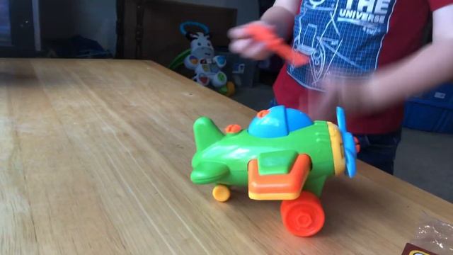 The Fox Adventures: LINCOLN BUILDS AN AIRPLANE (LEARNING TOOLS) смотреть онлайн