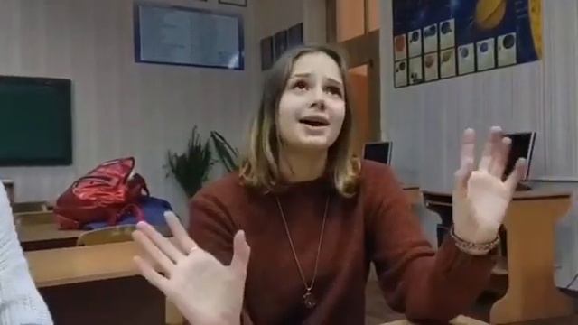 Брейн ринг на тему :"Что надеть на дискотеку ?" смотреть онлайн