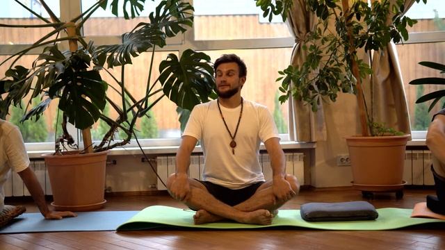 Михаил (Перу) - ретрит Метта Випассана в Подмосковье 2021 смотреть онлайн