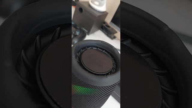 Bass test JBL Charge 5 fake смотреть онлайн