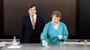 2  Сахарная пудра и бертолетова соль