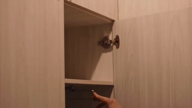 Очень маленькая прихожая. Как можно сэкономить пространство. смотреть онлайн