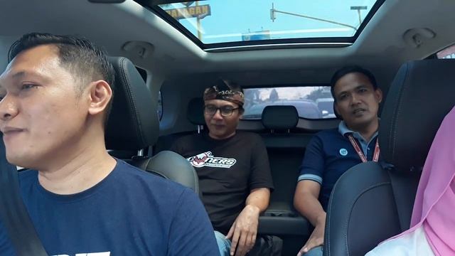Test Drive Wuling Almaz turbo, Part 2, bersama Arif Rahutomo смотреть онлайн