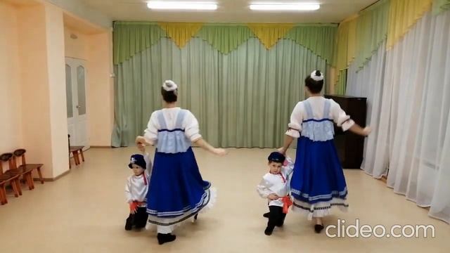 МДОУ «Детский сад №2 «Солнышко г.Ростов» «Кадриль» смотреть онлайн