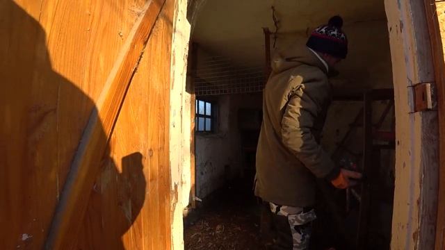 ВЫГОДНО ЛИ ДЕРЖАТЬ СКОТИНУ В ДЕРЕВНЕ \ КАК ЗАРАБАТЫВАЮТ НА КОРМА В ДЕРЕВНЕ \ ЖИЗНЬ В ДЕРЕВНЕ смотреть онлайн