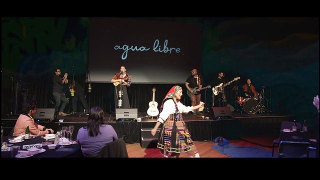 Vanessa Estrada - Agua Libre (Full band - Live) смотреть онлайн