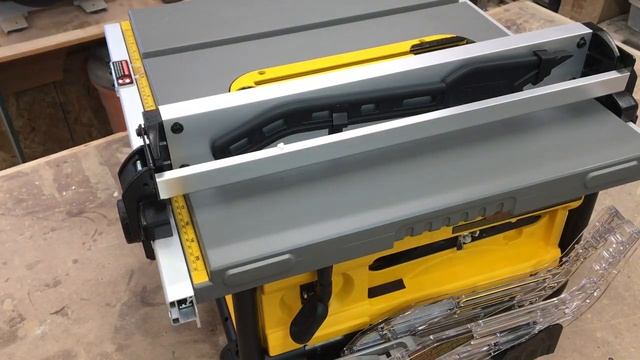 Dewalt DW745 Job Site Table Saw Unboxing, Test, & Review! смотреть онлайн