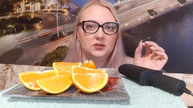 Мукбанг/Mukbang. Курочка, гречка, яичко, апельсин, халва, кофе.