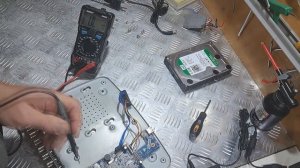 видеорегистратор наблюдения не включается - вообще простой ремонт.