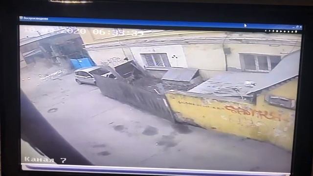 Обрушение стены здания в Канавинском районе смотреть онлайн