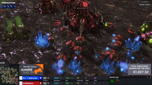 StarCraft 2: 8-Year-Old Plays SC2! смотреть онлайн