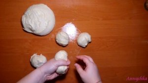 ВОЗДУШНЫЕ ПАМПУШКИ К БОРЩУ. БУЛОЧКИ С ЧЕСНОКОМ