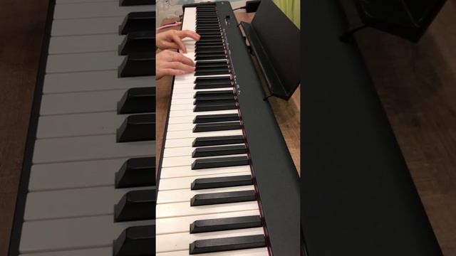 Миллион алых роз на пианино 🎹 смотреть онлайн