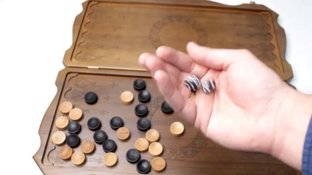 Нарды "Восточный орнамент" из массива бука– обзор от магазина подарков «Счастливый случай» смотреть онлайн