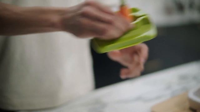 Joseph Joseph Multi-Grip Mandoline Plus смотреть онлайн