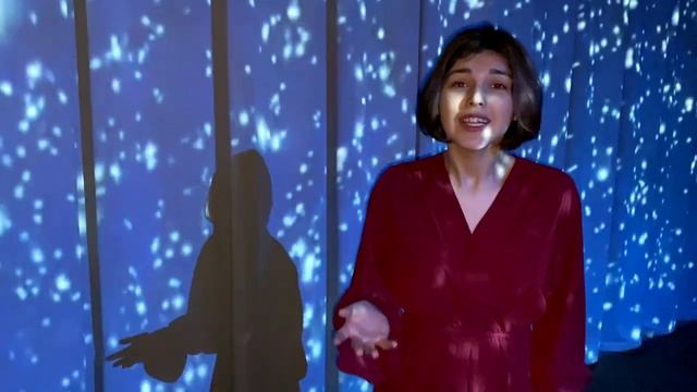 "Идут белые снеги" читает Поморцева Оксана, автор Е. А. Евтушенко смотреть онлайн