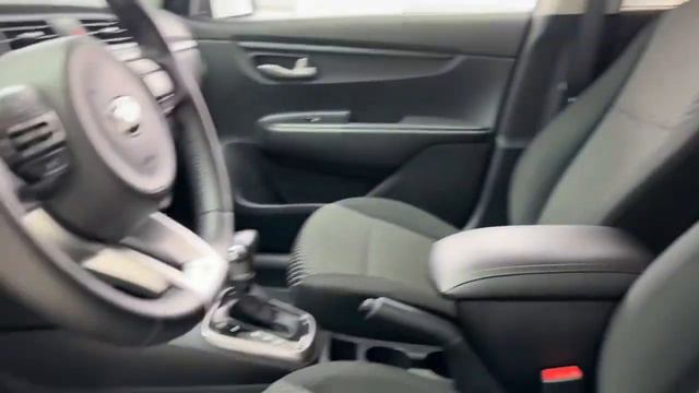Kia Rio , 2017 года в продаже! смотреть онлайн