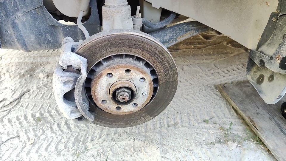 Всегда делай это при замене колес на автомобиле смотреть онлайн