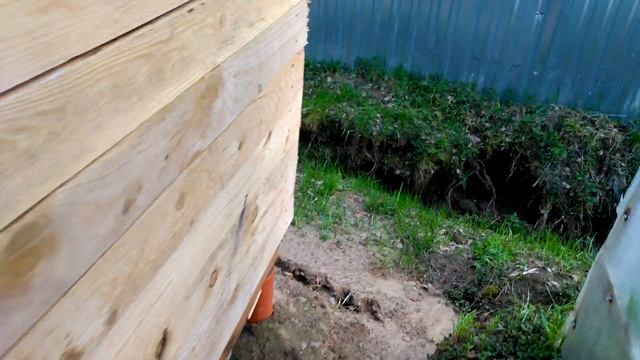 ЛЕСТНИЦА В ТЁПЛЫЙ КАРКАСНЫЙ ТУАЛЕТ. смотреть онлайн