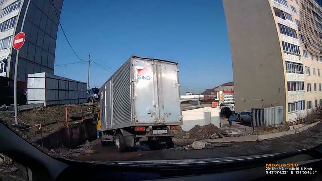 надо ехать на красный смотреть онлайн