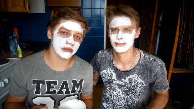 САМЫЙ ОПАСНЫЙ CHALLENGE | 100 слоев супер клея на лицо/CHALLENG 100 layers of super glue on the fac смотреть онлайн