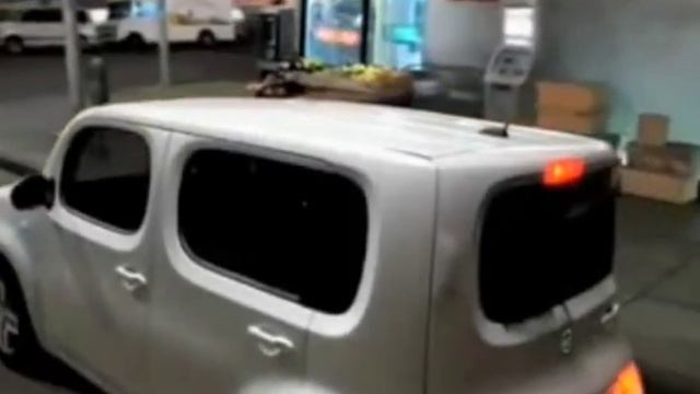 Kia Optima and Nissan cube crash test смотреть онлайн