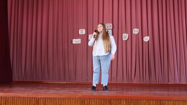 Тищик Дар'я 11А - Здесь были (33 школа має талант) смотреть онлайн
