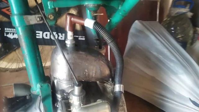 Наградил медалью б/п Дружба4 1979 года выпуска! смотреть онлайн