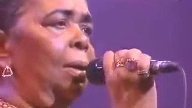 Cesaria Evora - "Besame Mucho" - смотреть онлайн