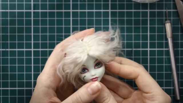 КАК ПЕРЕПРОШИТЬ ВОЛОСЫ КУКЛЕ ШЕРСТЬЮ КОЗЫ ♡ КАК ПЕРЕПРОШИТЬ КУКЛУ КОЗОЧКОЙ ♡ FOR DOLLS смотреть онлайн