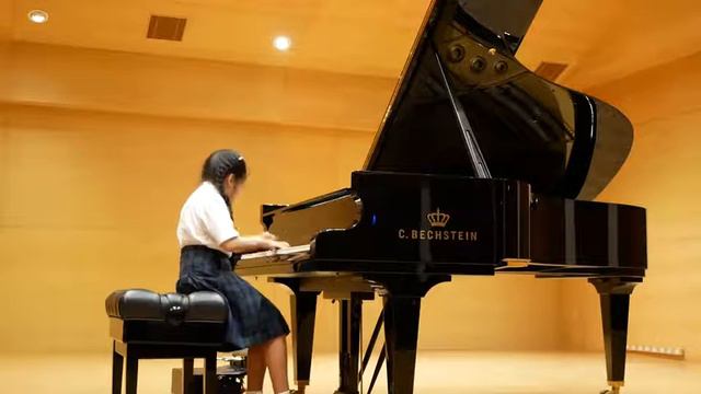 Pim Pim plays Moszkowski Pantomime Op. 77, no. 8. смотреть онлайн