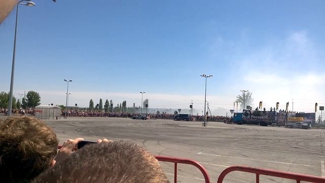 Дрифт в честь победы ВОВ смотреть онлайн