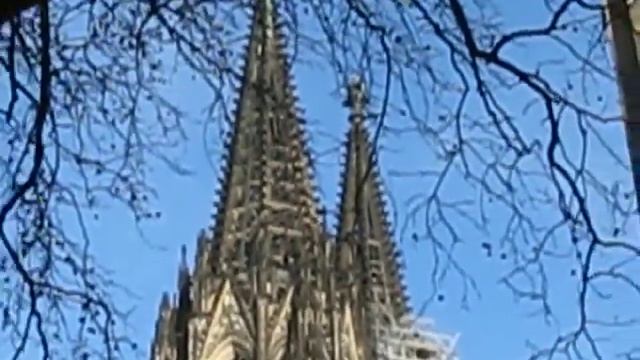 Dom at Koln смотреть онлайн