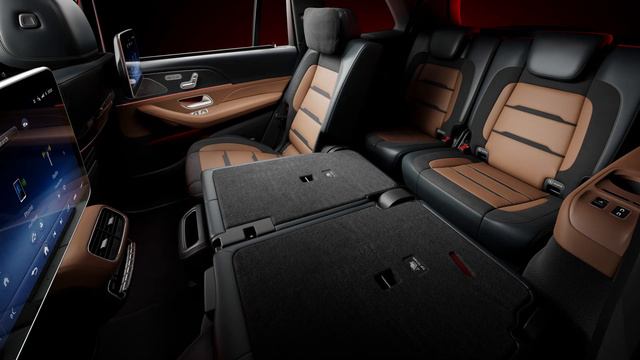 2024 Mercedes-Benz GLS-Class First Look: Small Changes for the Big SUV смотреть онлайн