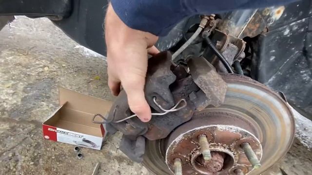 Front Brake Pad Replacement Ford Escape 01 02 03 04 05 06 07 2001 2002 2003 2004 2005 2006 2007 смотреть онлайн