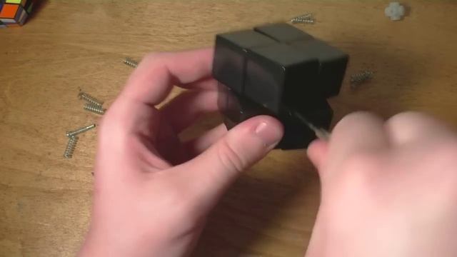 V-Cube 2 Review & Assembly смотреть онлайн